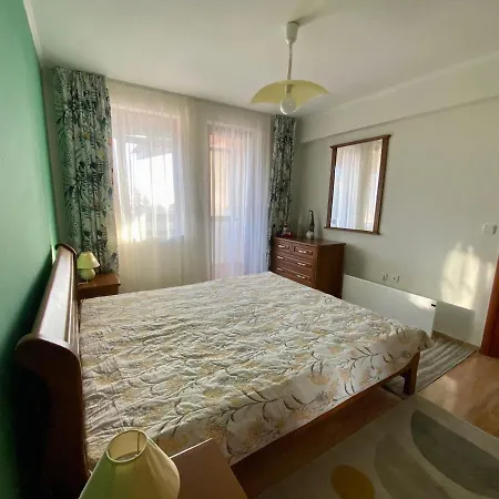 - Monastery 3, 1 Bedroom Apartamento